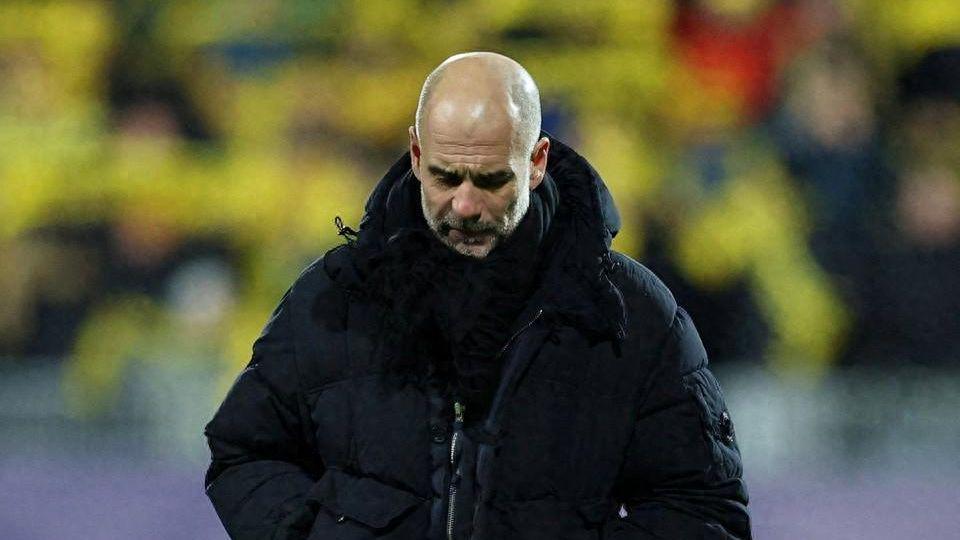 开云APP-亨利剖析曼城新软肋：失去沃克，高位防线成隐患