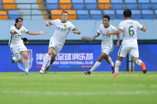 开云官网-【中超】梅米舍维奇2球苏缘杰破门 津门虎1比2国安